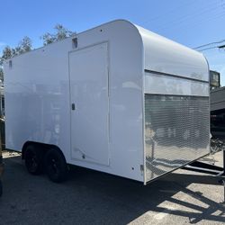 ENCLOSED CARGO VENDING CONCESSION TRAILER
