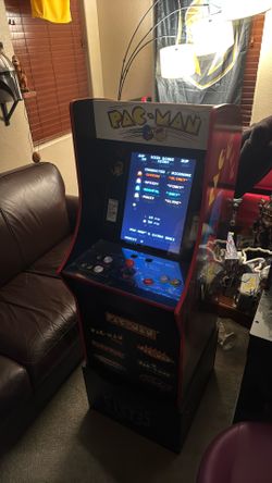 PAC MAN 1Up with (7 Games) and riser