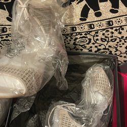 Vince Camuto Heels Nude Color NEW In BOX