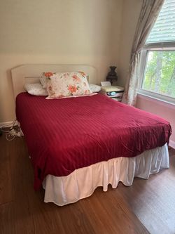 Bedroom set