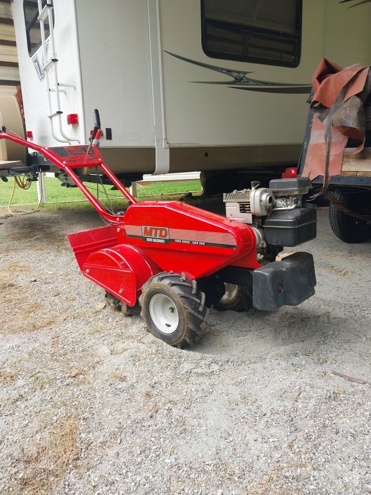 MTD Tiller 5hp Briggs & Stratton for Sale in Boiling Springs, SC OfferUp