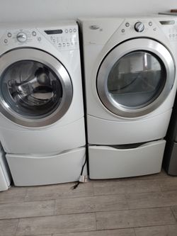 Whirlpool Duet Frnt-Load Washer/Dryer Set