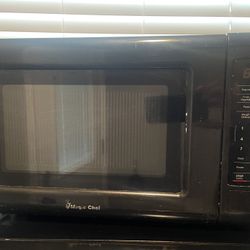Magic Chef Small Countertop Microwave 
