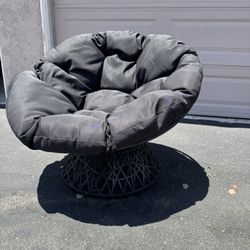 Outdoor Papasan Black swivel Chair (comes With Cover)