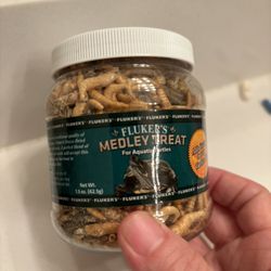 fluker's medley treat for aquatic turtles