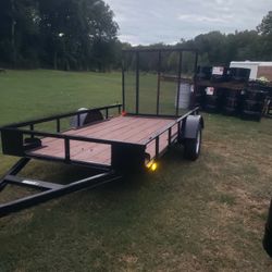 5x10 UTILITY TRAILER ( LIKE NEW)