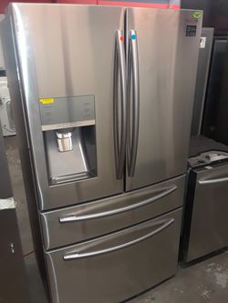 Samsung 4-door fridge