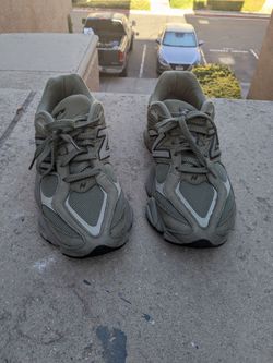 New Balance 9060 Sneakers