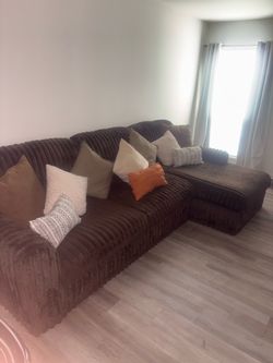 Extra comfy plush sectional 600 best offer