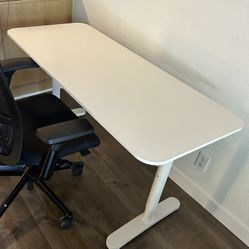 IKEA - Neat Apartment Dining Table/ Workstation 