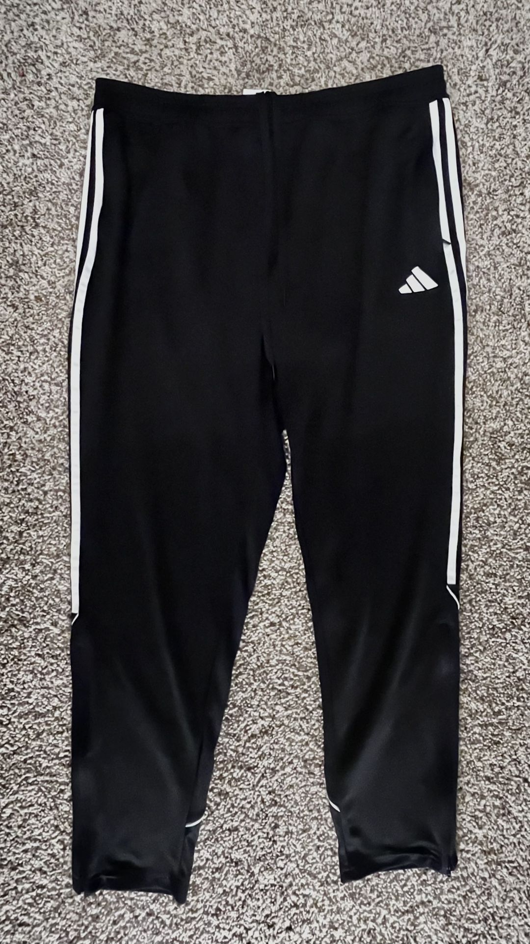 Adidas Aeroready navyblue + black sweatpants, XL