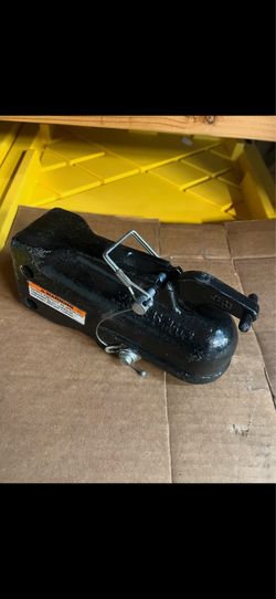 2-5/16 in towing coupler, w/ 3 channel positions