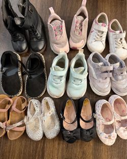 Girls shoes size 7 lot