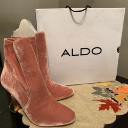 Pretty In Pink Aldo Pink And Gold Boots Size 11 $55