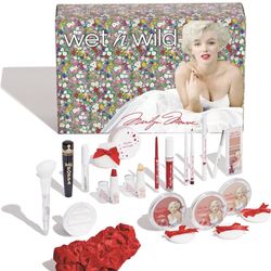wet n wild Marilyn Monroe Collection PR Box