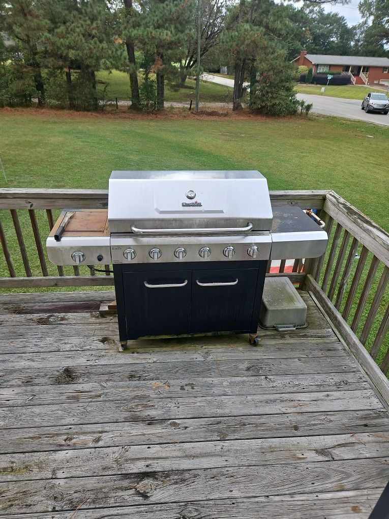 Char-broil Grill