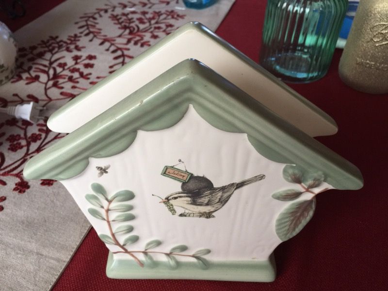 Pfaltzgraff Naturewood napkin holder perfect condition
