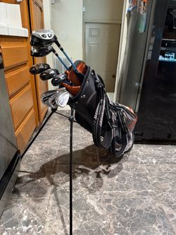 Women’s Complete Beginner Right Handed Golf Club Set with Ogio Stand Bag