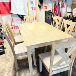 Dinning table - 6 chairs