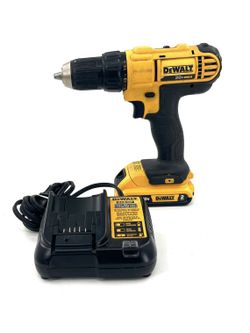 DeWalt Compact 20v Max Li-Ion 1/2 In Drill/Driver DCD771