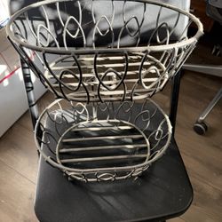 Metal Fruit /veggie Basket 