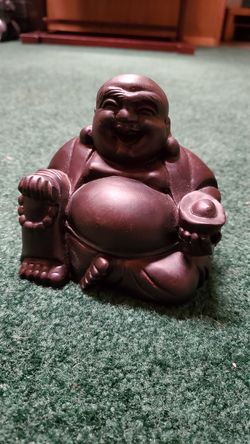 Laughing buddha statue