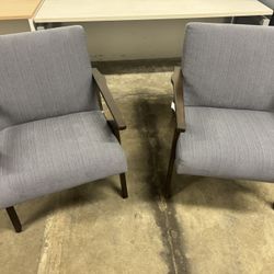 Accent Chairs 