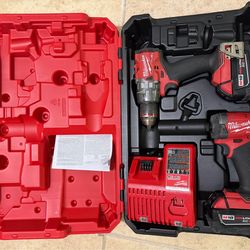 Milwaukee M18 FUEL Brushless Drill/Impact Driver Combo with 2X XC 5.0 Batteries + Charger (3697-22)