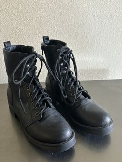 Mia Black Lace Up Boots