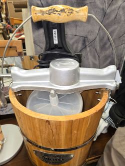 Ice Cream Maker ( Read before you message)
