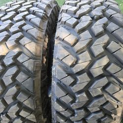 2 NEW NITTO TIRES LT285-70R17 