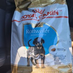 Royal CANIN 30LB ROTT