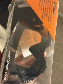 100% Strata 2 Goggles