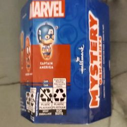 HALLMARK 2021 MARVEL MYSTERY  ORNAMENT NEW SEALED