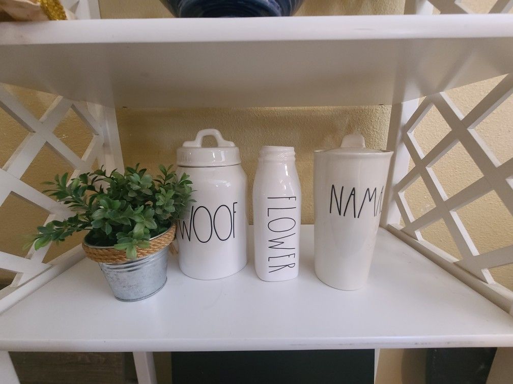 Rae Dunn Items. Different Prices