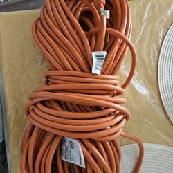 Brand New Extension cords 100 Ft. 16 Gauge 