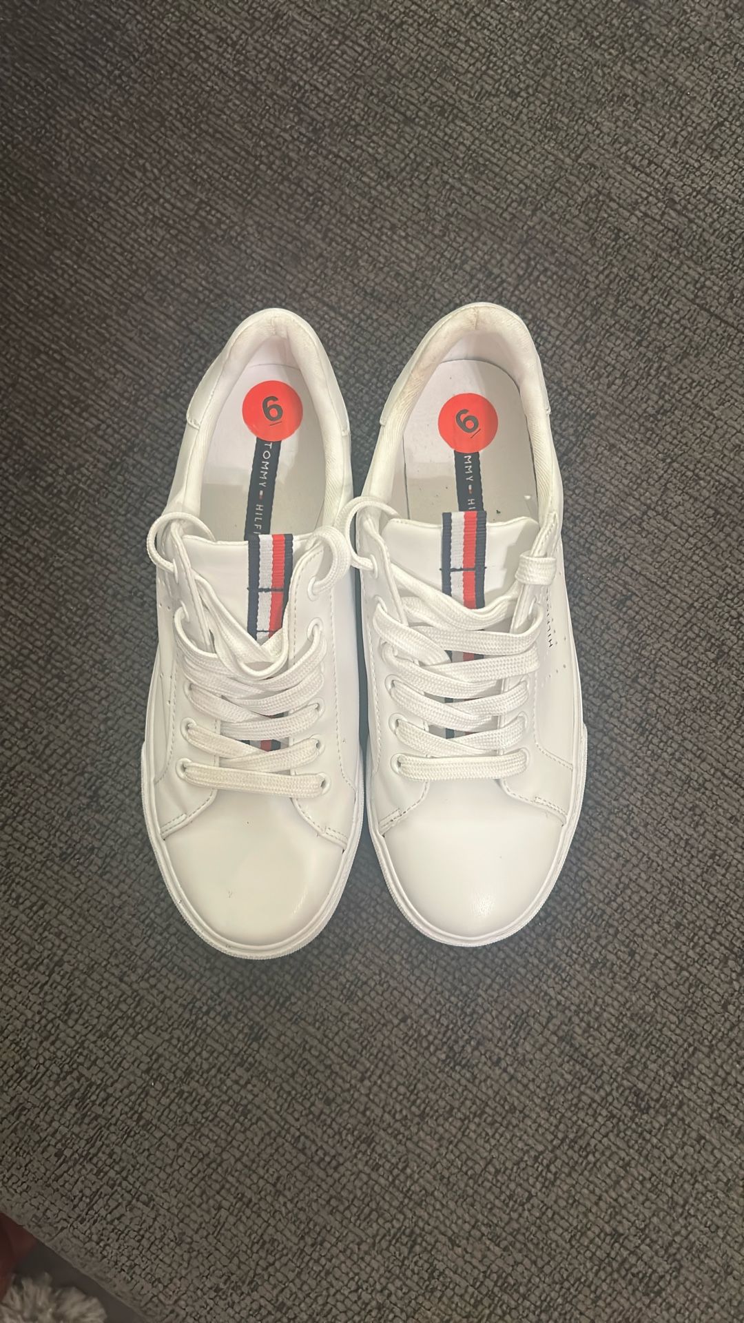 Tommy Hilfiger sneakers