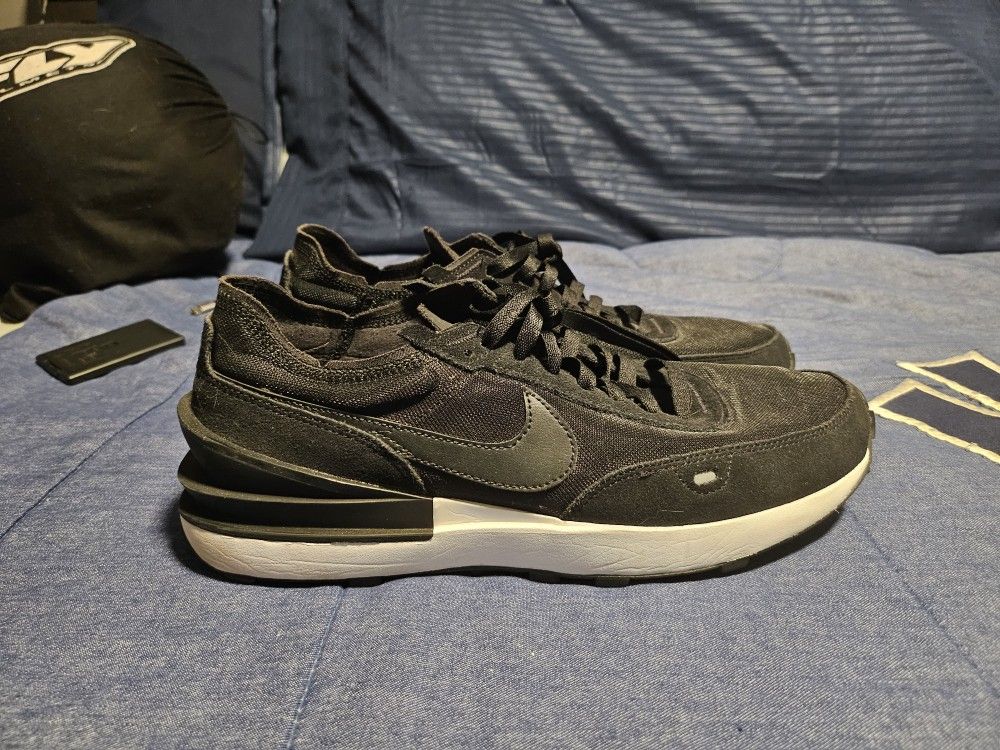 **ALMOST NEW** NIKE WAFFLE ONE PREMIUM