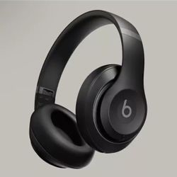 Beats Studio Pro Wireless Bluetooth Noise Cancelling Headphones - Excellent