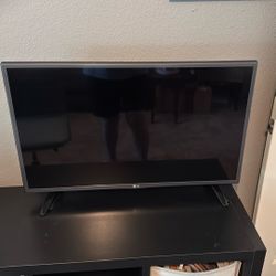 LG 32” Television 