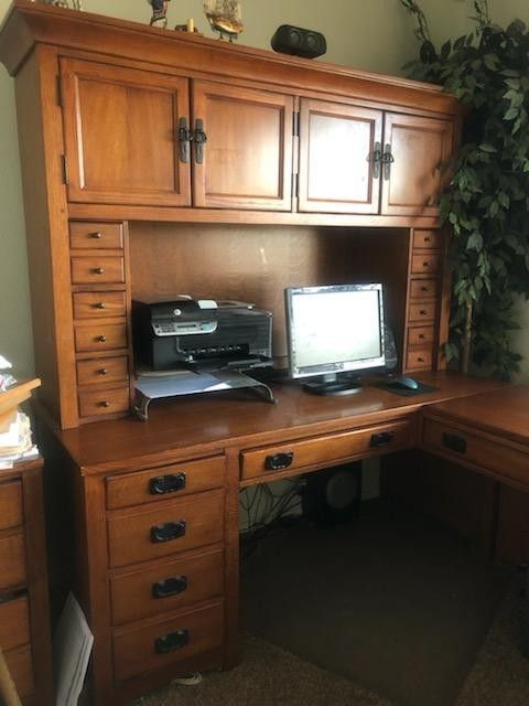 Very expensive desk great quality