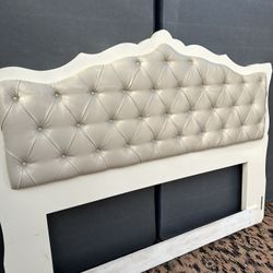 Only California King size headboard in perfect condition