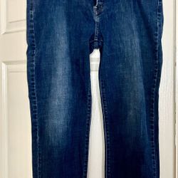 Mid Rise Skinny Levi’s 