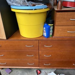 Dresser With Side Table 