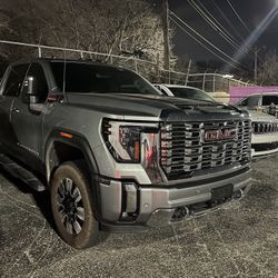 2025 GMC Sierra 2500HD Denali