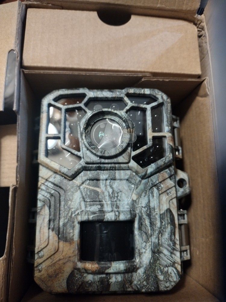 3 Digital Trail Cameras 