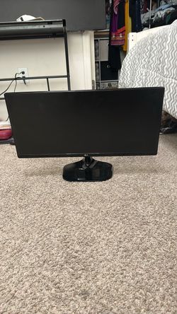 Brand new moniter *cable included*