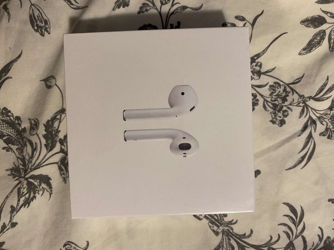 Brand new Apple Airpods 2nd gen with wireless charging case
