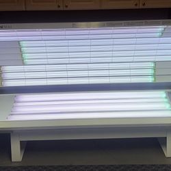 FREE SunQuest Pro 20 S Tanning Bed  W/ Wolff DiamondSun Lamps