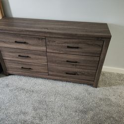 Dresser And Chest With The Mirror In Box Brand New